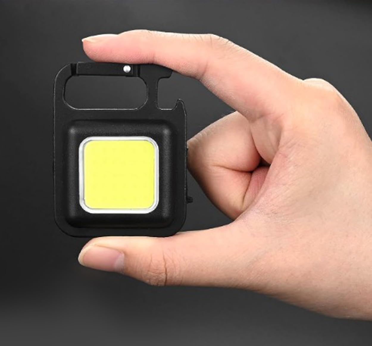 Amtech - Mini Multifunctional Keychain Light for Camping, Hiking, and More, Bright COB Technology with 3 Lighting Modes, Rechargeable, Lightweight and Portable with Clip