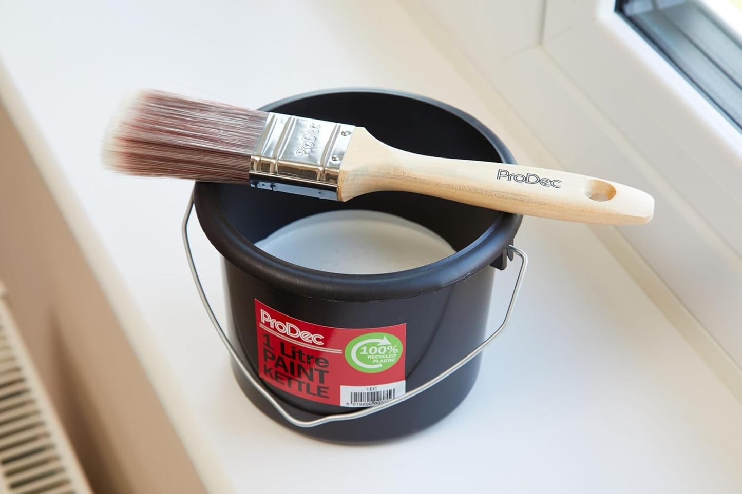 ProDec 1 litre 100% Recycled Plastic Paint Kettle for Decanting Paint