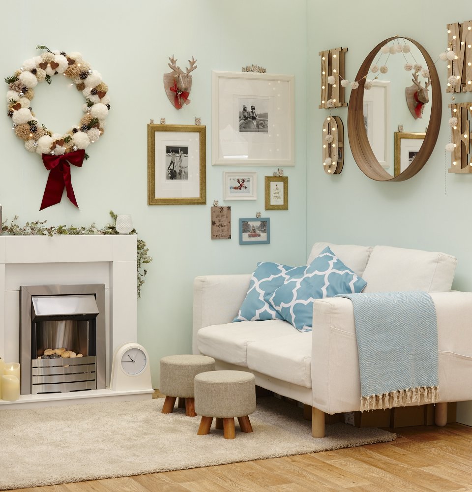 VELCRO Brand HANGables Removable Wall.