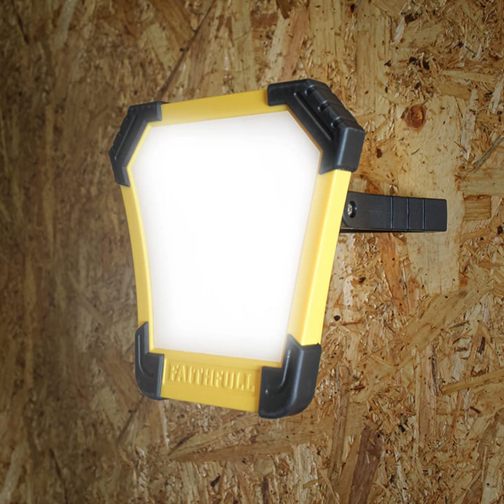 Faithfull USB Rechargeable Portable 10W 900lm LED Work Light/Emergency Light up to 4 Hours Run time
