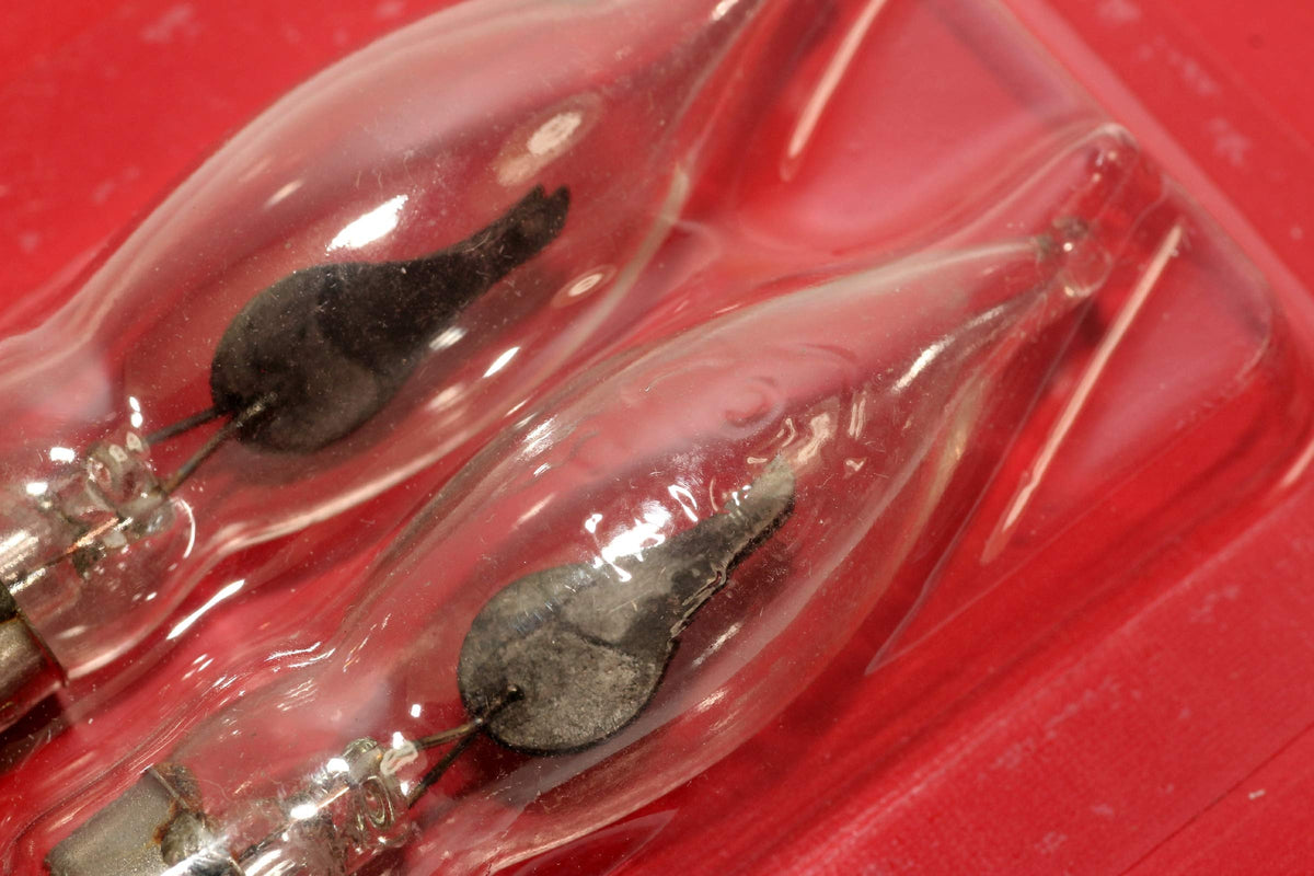 TheOneStopSatShop 4 Pack of KonstsmIde 230V, 1.5W, E10, Flicker Flame Welcome Candle Bridge Bulb